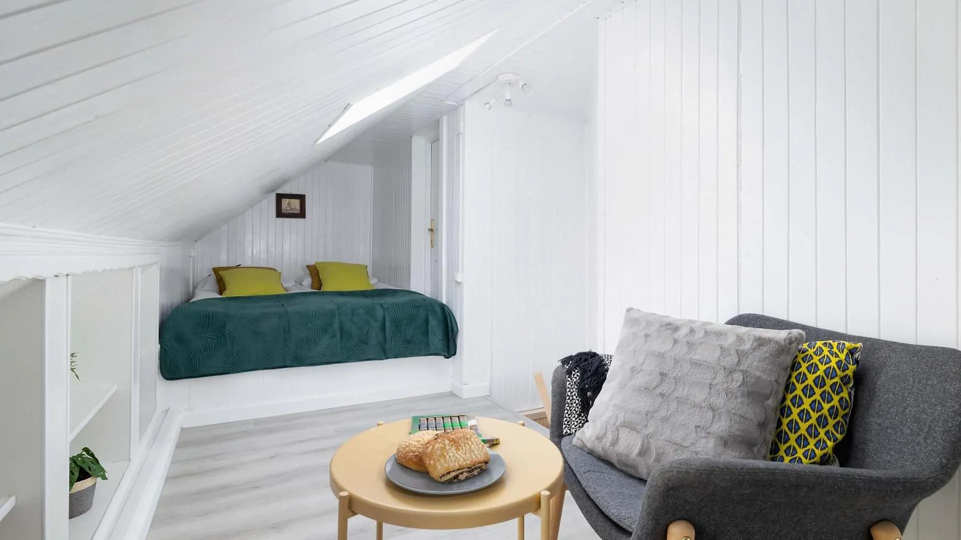 Apartment With Parking Close To The Krupowki By Noclegi Renters Zakopane