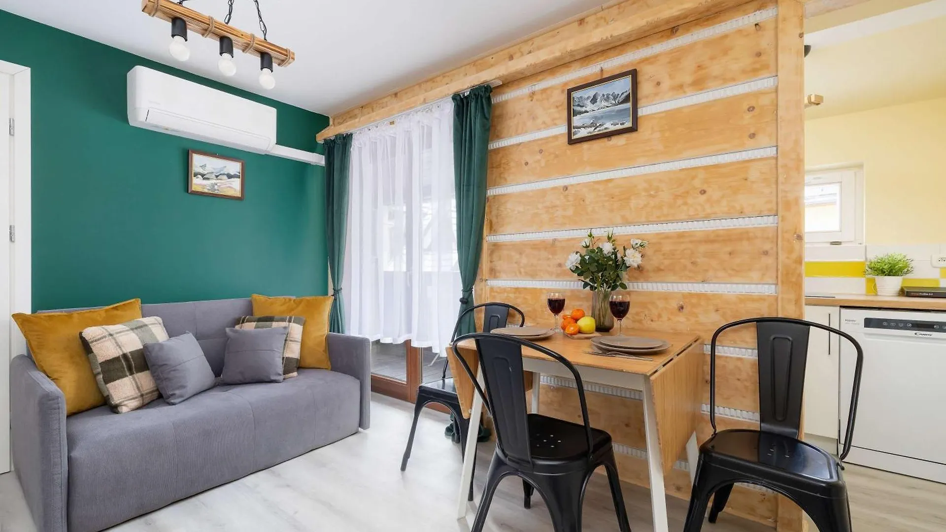 Apartment With Parking Close To The Krupowki By Noclegi Renters Zakopane